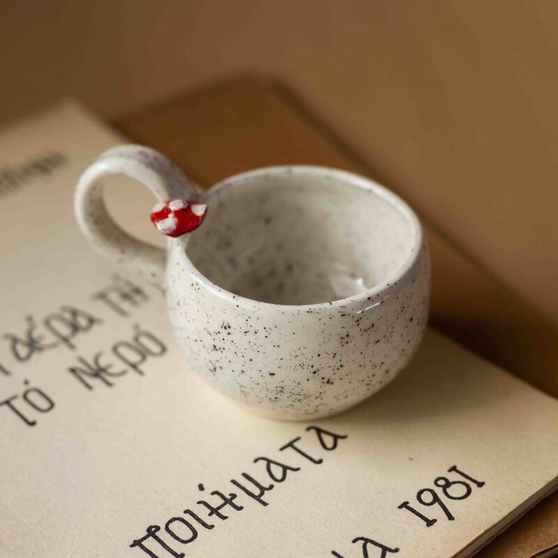 small espresso cup. In fall and Halloween Vibes. perfect for espresso. μικρό εσπρέσσο φλιτζανάκι σε Χαλογουιν και φθινοπωρινά vibes.