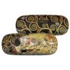 This elegant glasses case by CARMANI features Gustav Klimt’s iconic masterpiece The Kiss. Designed to protect your glasses with style, it combines practicality with artistic beauty. Lightweight and durable, it includes a soft interior lining to prevent scratches. A timeless accessory for art lovers.