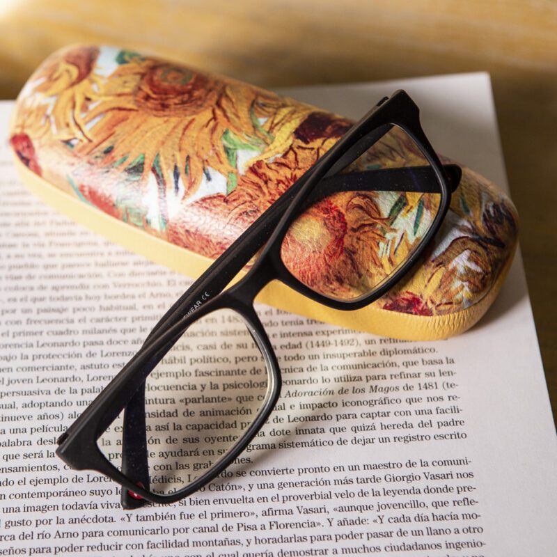 CARMANI glasses case featuring Van Gogh Sunflowers – artistic protective eyewear case