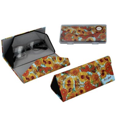 This foldable glasses case by CARMANI features Vincent van Gogh’s iconic painting Sunflowers. Designed for convenience and protection, it folds compactly for easy storage while safeguarding your glasses from scratches and damage. Lightweight, durable, and beautifully decorated, it’s a stylish and practical accessory for art lovers.