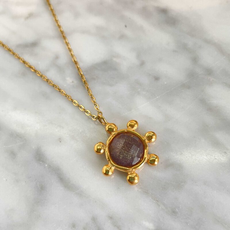 κολιέ Starfire, μωβ πέτρα, ορείχαλκος, Sunny Designs, χειροποίητο κόσμημα, μενταγιόν αστέρι, κομψό κολιέ