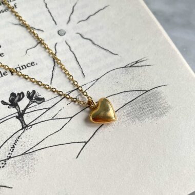 κολιέ Mini Bold Heart, κολιέ καρδιά, ορείχαλκος, χειροποίητο κόσμημα, Sunny Designs, ρομαντικό δώρο, μίνιμαλ κολιέ, γυναικείο κόσμημα