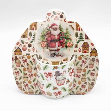 Πορσελάνινες κούπες με χριστουγεννιάτικα σχέδια, τοπία και σπιτάκια σε εορταστικά χρώματα.Porcelain mugs decorated with Christmas landscapes and cozy holiday houses in festive colors.