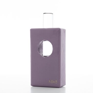 Ψηλό λιλά χειροποίητο ξύλινο βαζάκι με δοκιμαστικό σωλήνα για νερό. handmade wooden lilac vase. perfect for root raising. It has a glass cylinder for water.