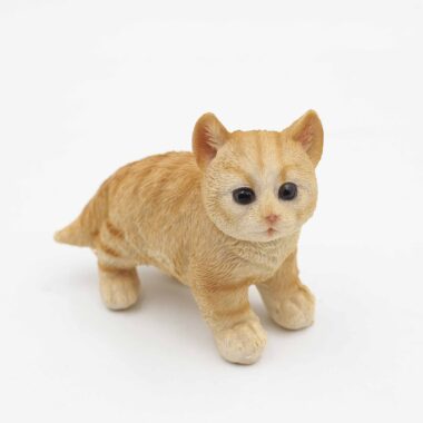Τζίντζερ γατάκι μινιατούρα, πορτοκαλί διακοσμητικό αγαλματάκι γάτας, χαριτωμένη φιγούρα, ιδανικό για δώρο και διακόσμηση χώρου, για λάτρεις των γατών Ginger cat miniature figurine, orange decorative cat statue, cute and playful design, home decor ornament, ideal gift for cat lovers