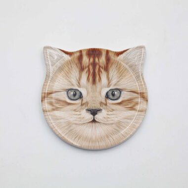 Σουβέρ σε σχήμα κεφαλιού γάτας, διαφορετικές γάτες και ράτσες όπως ταρταρούγα, πορτοκαλί και περσική, διακοσμητικά σουβέρ για τραπέζι Cat head shaped coasters, various cat designs and breeds, decorative table coasters for cat lovers