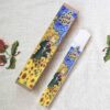 Scented Easter candle inspired by Van Gogh sunflowers in a decorative gift box. GR: Αρωματική πασχαλινή λαμπάδα εμπνευσμένη από τα ηλιοτρόπια του Van Gogh σε διακοσμητικό κουτί.