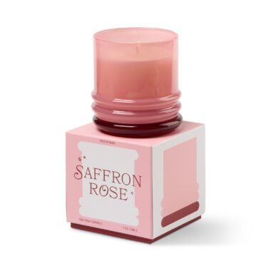 Paddywax saffron rose scented candle in glass jar, floral home fragrance candle with rose and saffron notes. Αρωματικό κερί Paddywax με άρωμα saffron rose σε γυάλινο δοχείο, floral κερί χώρου με νότες τριαντάφυλλου και σαφράν.