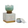Paddywax tulip-shaped ceramic candle with wisteria and willow fragrance in a ceramic tulip container. Αρωματικό κερί Paddywax σε κεραμικό δοχείο σε σχήμα τουλίπας με άρωμα wisteria και willow.