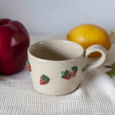 strawberry mug, 3d mug, fruit mug, cute mug, handmade mug, ceramic mug, red strawberry, summer mug, textured mug, pottery mug, gift idea, kawaii mug, κεραμικη κουπα, φραουλες, γλυκο design