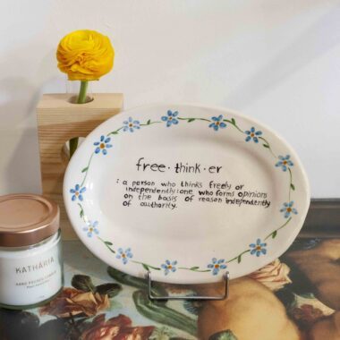 oval plate, ceramic plate, message plate, quote plate, handmade plate, pottery plate, serving plate, decorative plate, unique plate, home decor, gift idea, modern ceramic, κεραμικο πιατο, διακοσμητικο, χειροποιητο