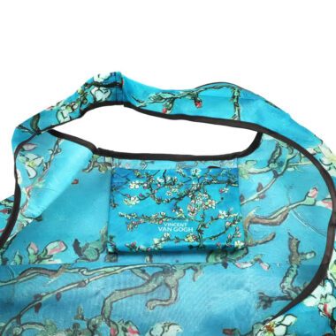Stylish shoulder bag decorated with Vincent van Gogh’s artwork Almond Tree. Designed for everyday use, it combines practicality with artistic expression, making it an ideal accessory for art lovers. Part of the CARMANI art collection.