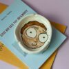 handmade ceramic ashtray with morty. χειροποίητο κεραμικό τασάκι με τον Μόρτυ απο το Rick and Morty.