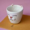 handmade ceramic white cat mug. χειροποίητη κεραμική λευκή γάτα.