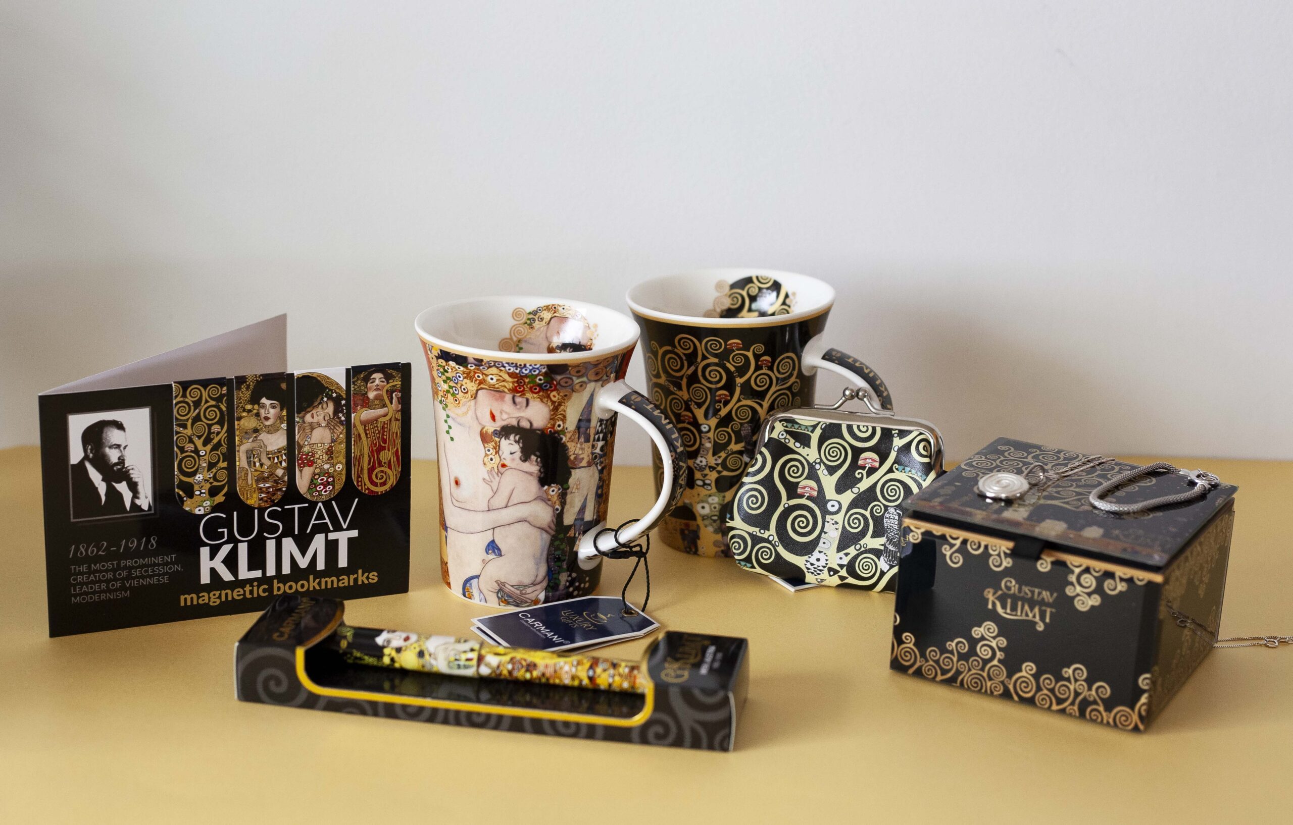cover-carmani- klimt mugs , κουπες με εργα τεχνης του κλιμτ βαν γκογκ, μουχα, σε διαφορα ειδη, σελιδοδείκτες, τσάντες, νεσεσέρ, πορσελανινες κούπες σε συσκευασία δώρου
